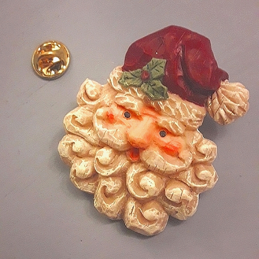 Santa Pin Lapel Pin Santa Clause Vintage Holiday Christmas Gift
